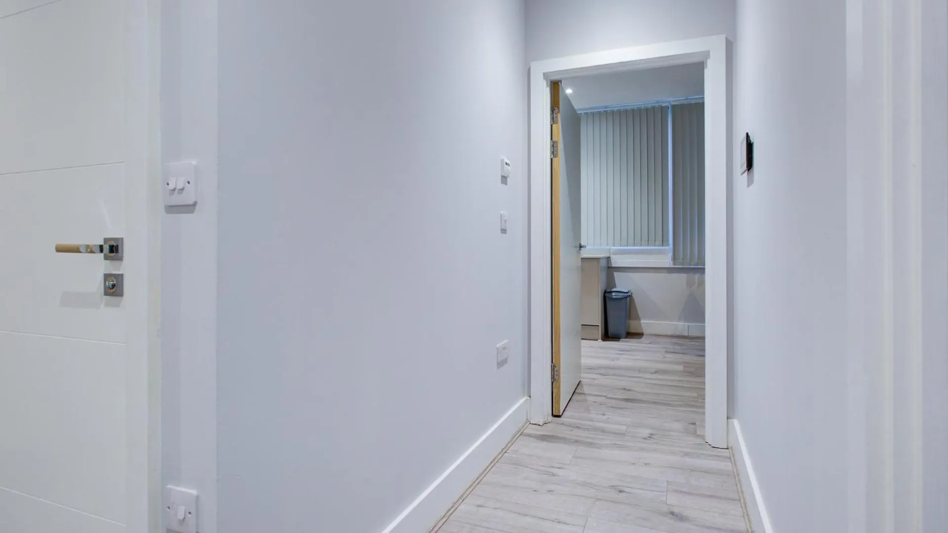 1 Bedroom Flat - 6 Mins From Heathrow Airport - Flat 14 Harmondsworth
